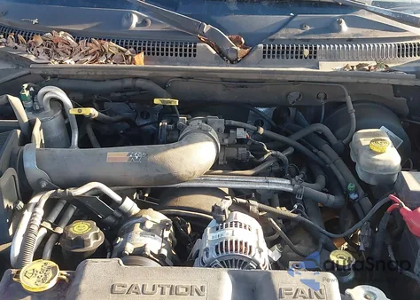 2001 Dodge Dakota Slt/Sport from USA, damaged, VIN 1B7HG2ANX1S299183